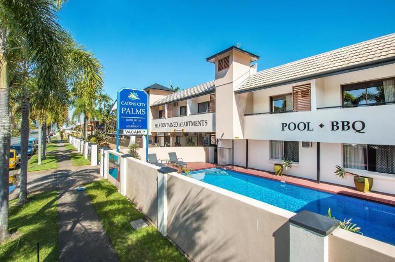 High Chaparral Hotell Cairns Exteriör bild
